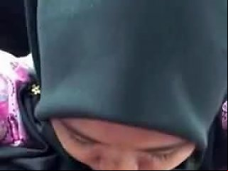 XHamster Porno - Malay Awek Tudung Muka Jerawat Isap Kote Free Porn 42