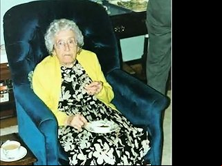 IcePorn Porno - Ilovegranny Extremely Old Grandma Photos Slideshow